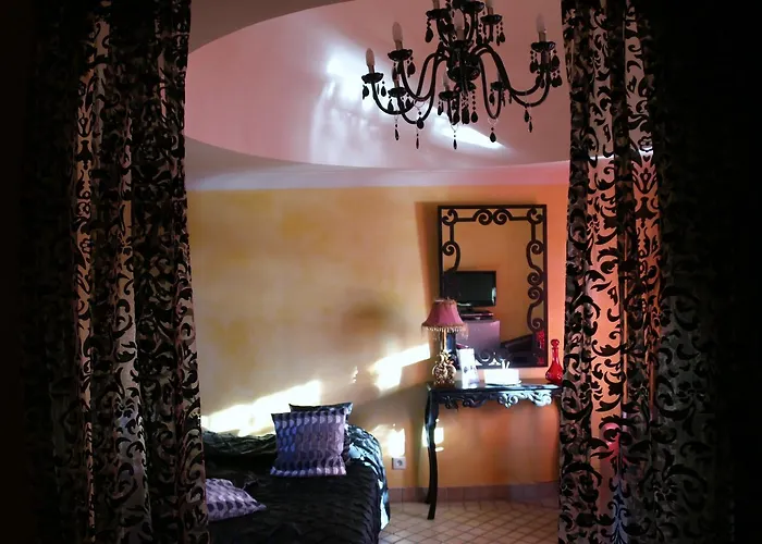 Riads By Nateve - Couples Only 2* アグド